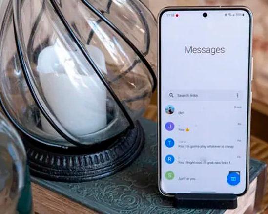 Приложение Google Messages на смартфонах Galaxy станет новым приложением по умолчанию / Смартфоны и телефоны / iXBT Live